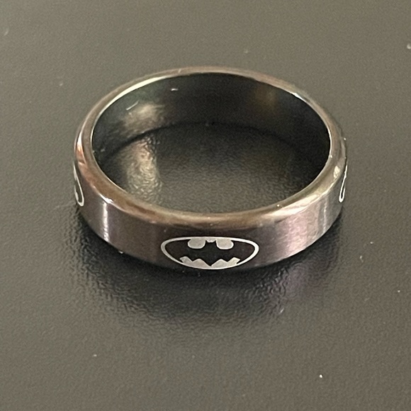 6mm black Batman ring size 6-13 - Picture 3 of 8